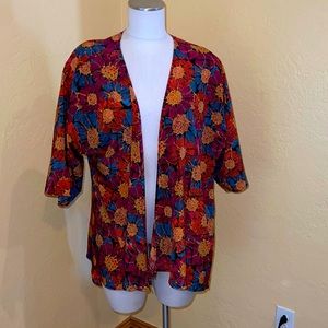 3/$15 LuLaRoe kimono, M